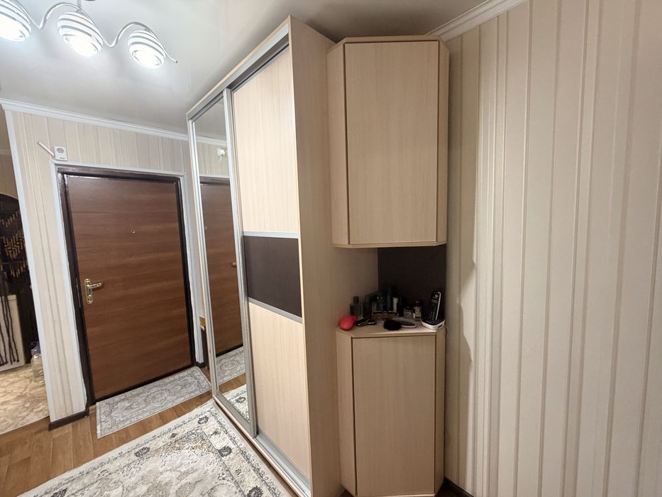 Продам прихожую