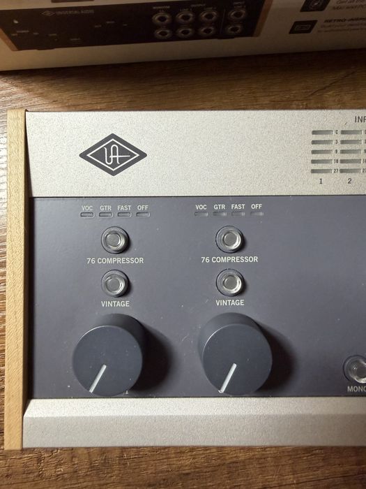 Звуковая карта Universal Audio Volt 476