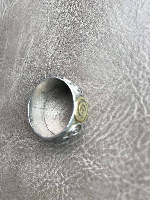 Серебрянное кольцо ручной работы