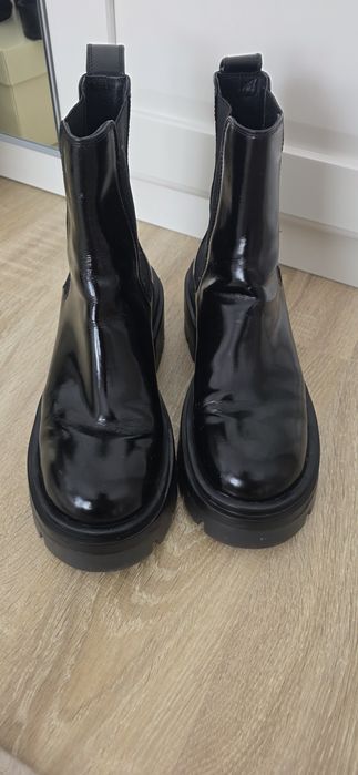 Ghete de dama - H&M Premium - marime 37; piele.
