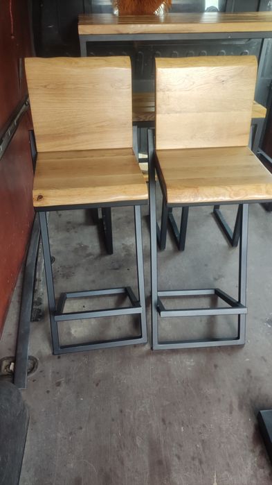 Бар столове и маси от масивно дърво + метал – ръчна изработка,