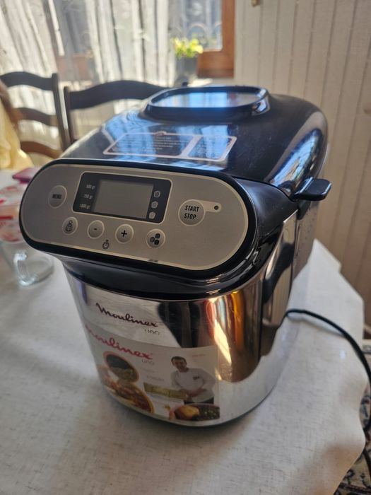 Хлебопечка Moulinex Uno OW3101