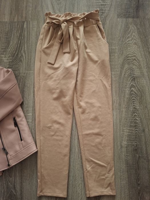 Лот(панталон и кожено яке)