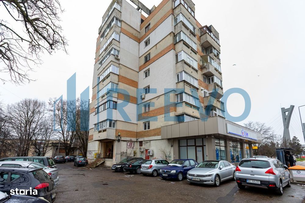 Apartament 4 camere, et. 1, str. 9 Mai, Bacău