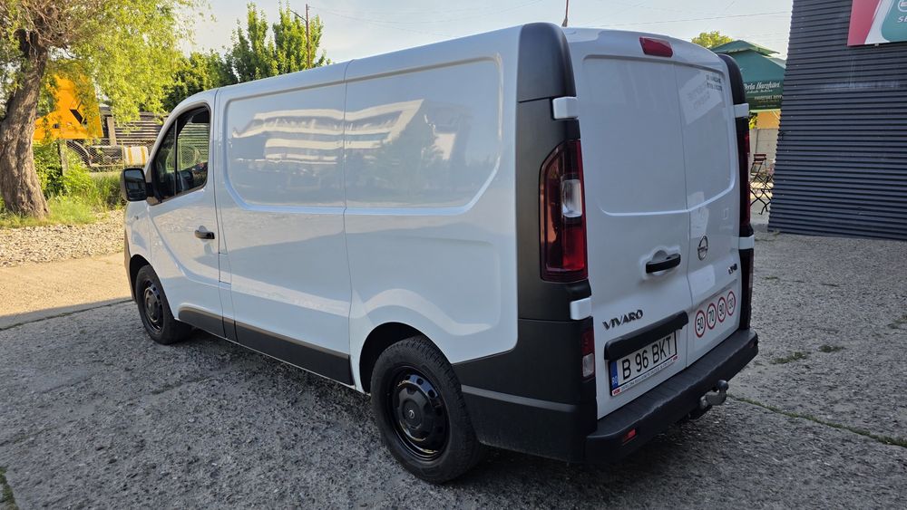 Opel Vivaro 1,6 diesel  AC