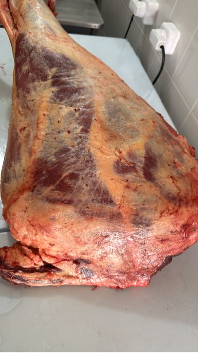 Ет бузу, разделка мясо, мясник, распил