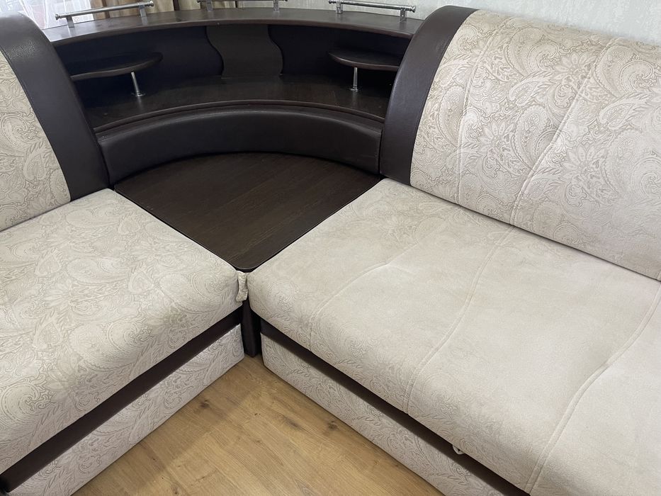 Продам угловой диван