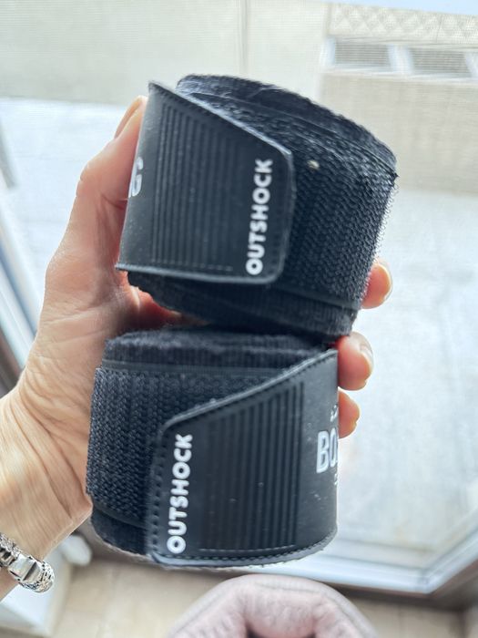 Manusi box Outshock 120 negre si fase negre