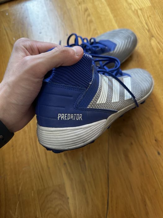 Футбольные бутсы Adidas PREDATOR