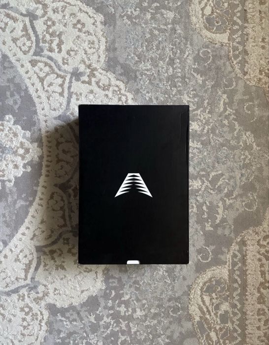 Продам Adidas AE 1