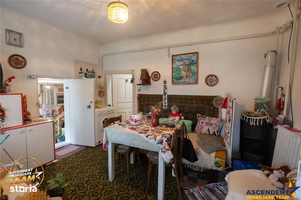 Casa traditionala, cu teren pretios de 534 mp, Targu Secuiesc