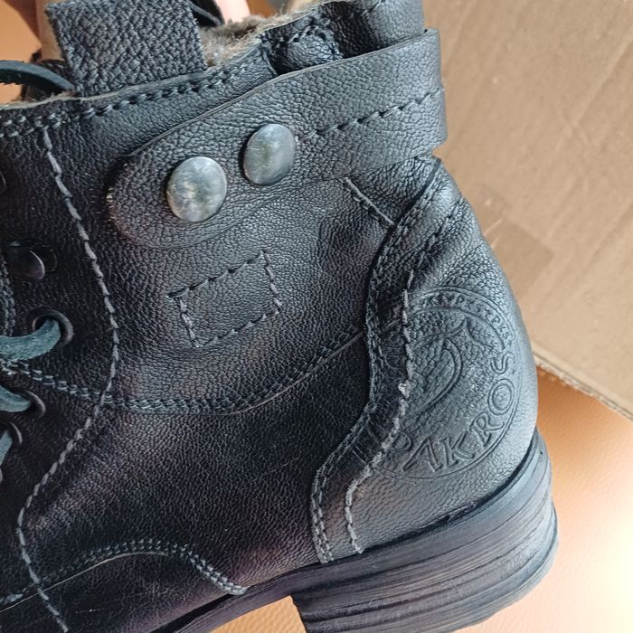 Bocanci m 40 piele noi