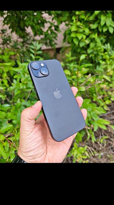 Iphone 15 black .