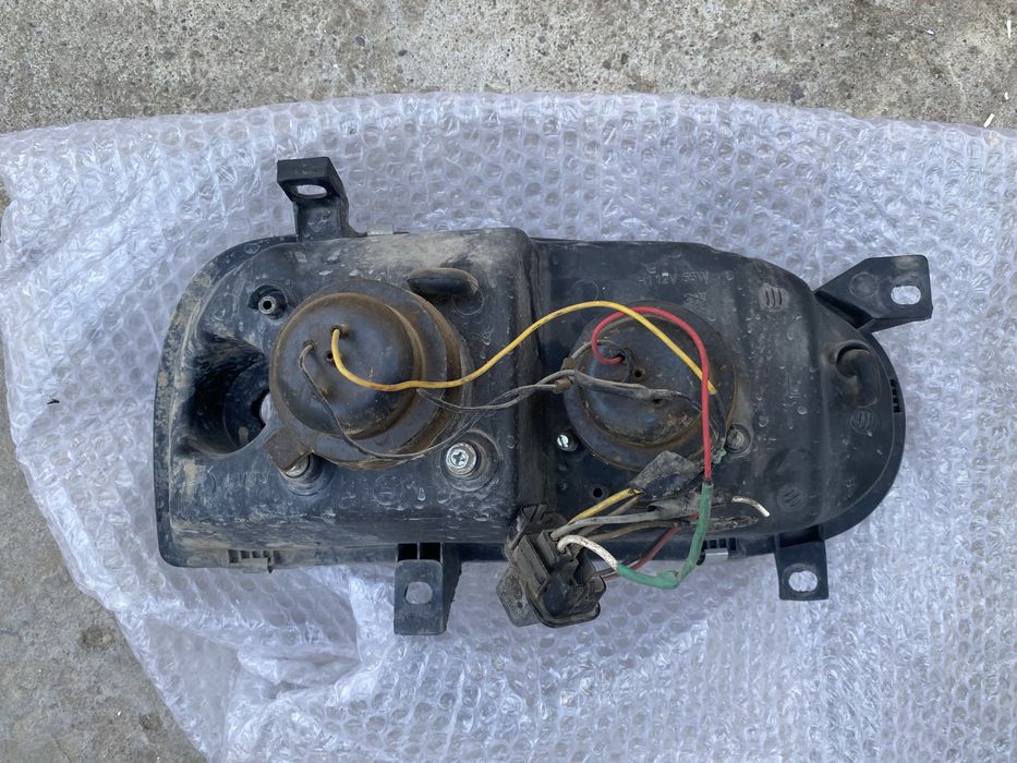 Фары на Volkswagen Golf 3