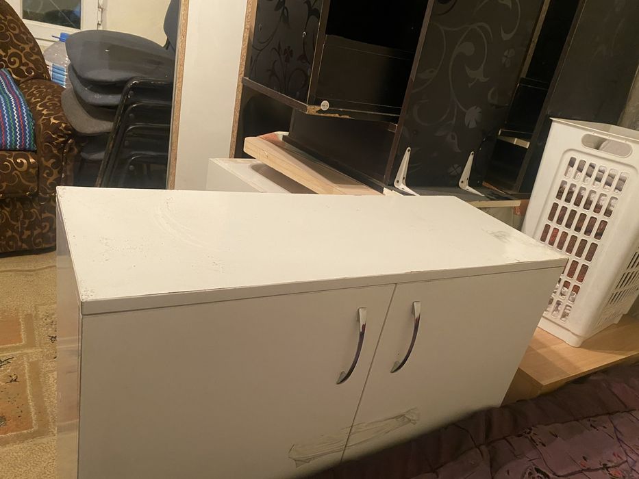 Мебель в салон тумбочка шкафчик