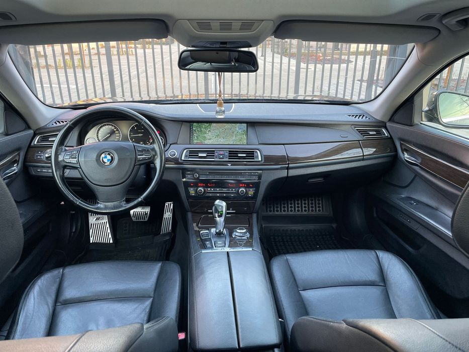 Bmw 740d Xdrive 3.0 butoane4 /soft close/ trapa/ nav mare