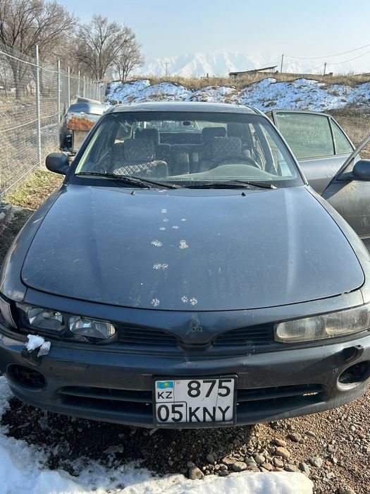 Продам машину мицубиси галант 1994