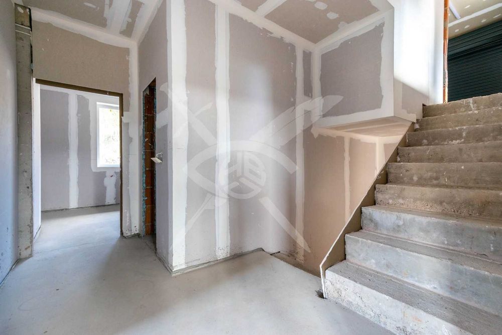 Продава се Къща в с. Владая, Област София-град - 285 кв.м за 1162 €/кв.м - Снимка #18