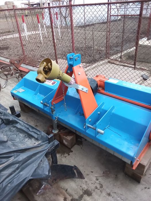 Tractor U445 De vanzare