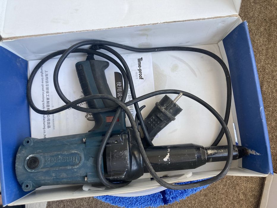 Клепальный пистолет