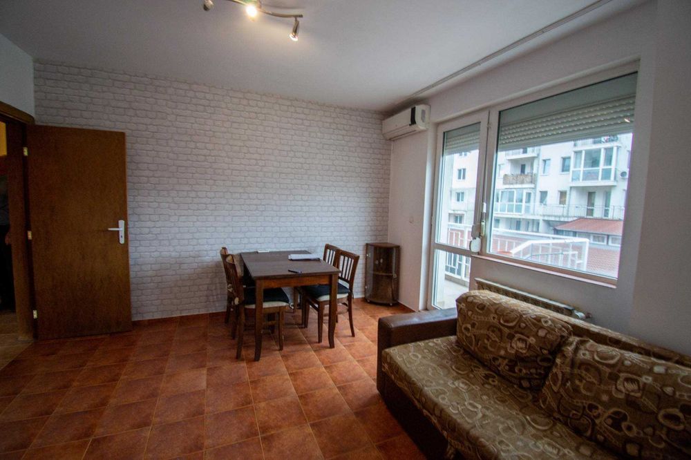 Дава се под наем Двустаен апартамент в София, Младост 4 - 52 кв.м за 375 € - Снимка #2