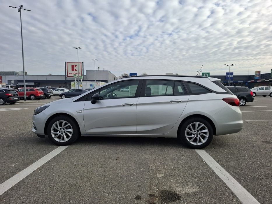 Vând Opel Astra k, An fabricație 2021, Impecabila 10din10. Preț 7250Euro