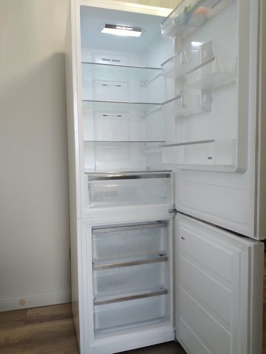 Холодильник Midea