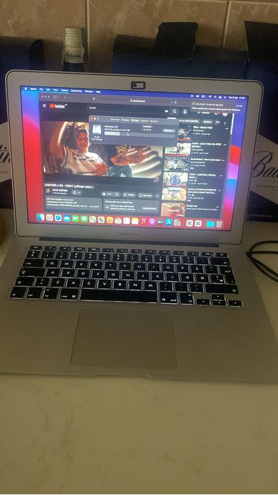 Macbook air 2014 nou nout ! Sub 200 cicluri incarcare !PROFITA!