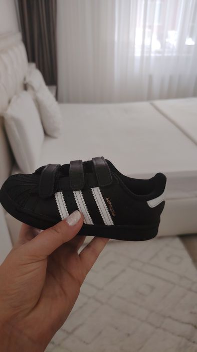 Adidas super star copii mărimea 26