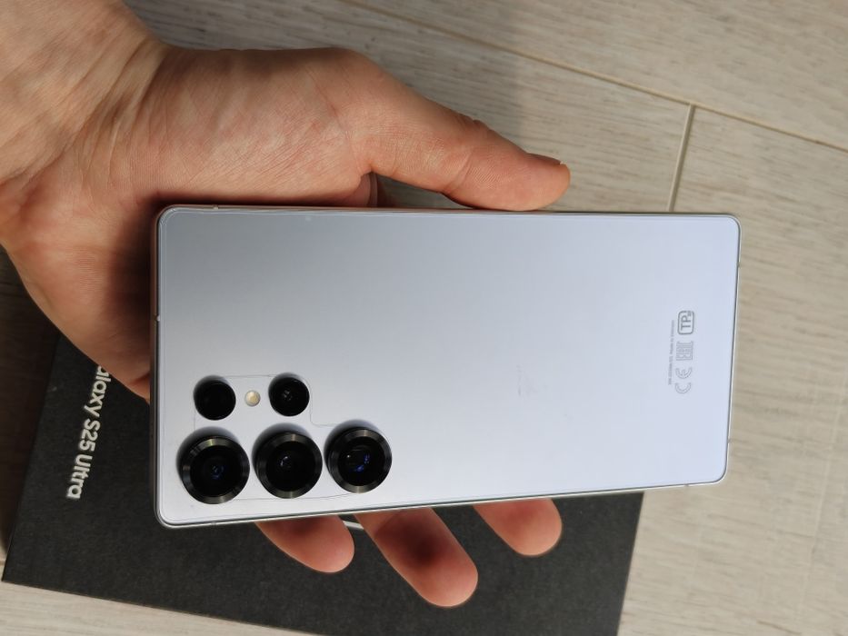 Samsung S25 Ultra 256 gb Ram 12 5G EAC