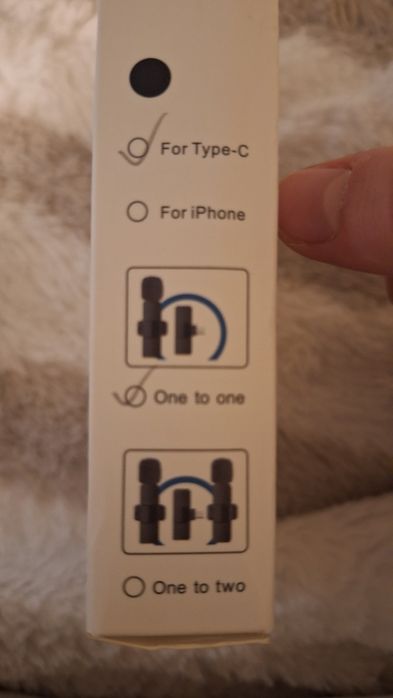 Lavaliera wireless microphone