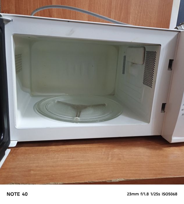 Продам микроволновку элджи