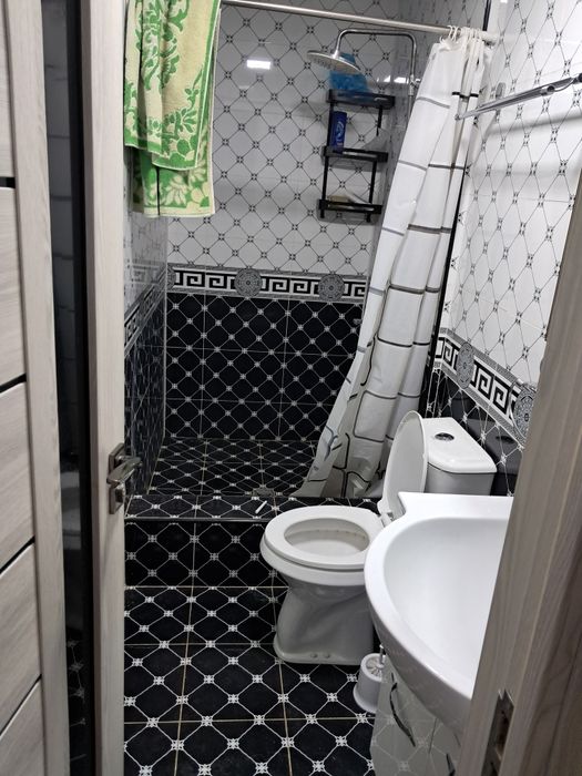 3 xonali uy ijaraga beriladi. Tenisniy kopr