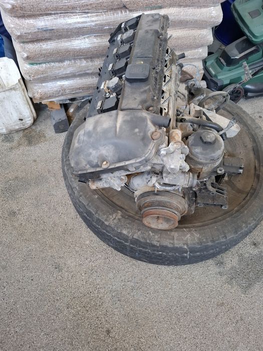 Двигател бмв м54б30