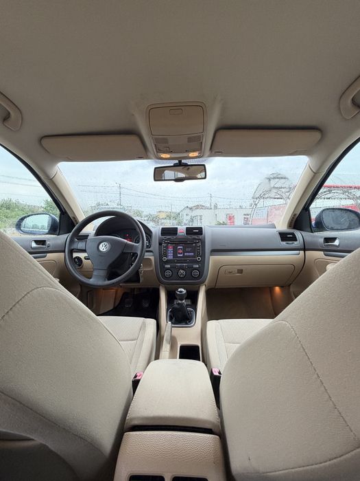 VW Jetta 2.0 FSI