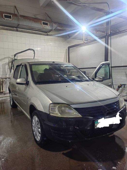 Продам Рено логан