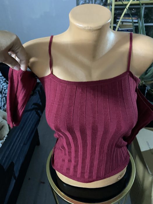 Set top cu maneci atasate