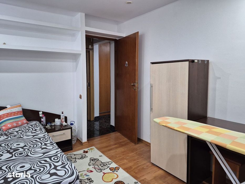 Apartament 2 camere, confort 1 decomandat, Trivale.