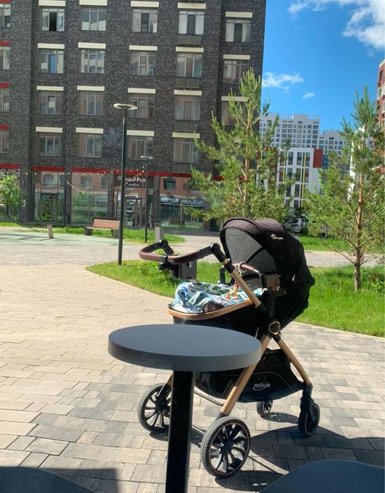 Коляска от бренда Teknum