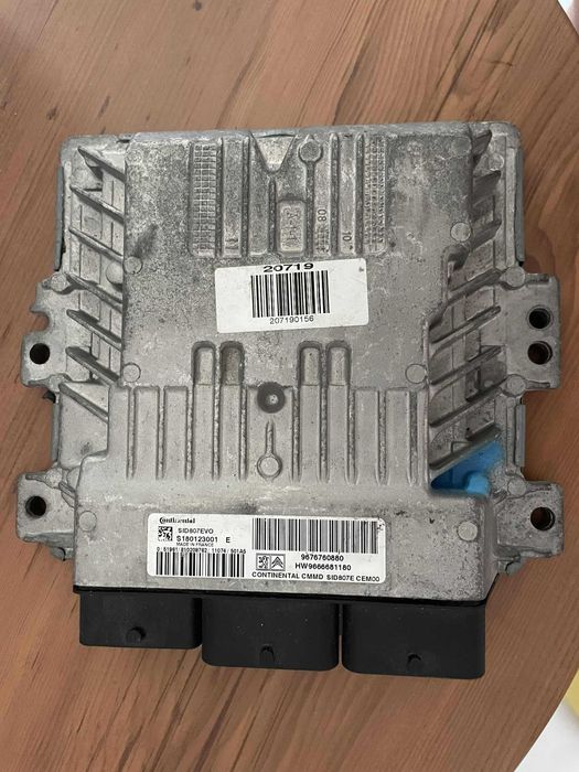 Компютър двигател Пежо 508 1.6 hdi