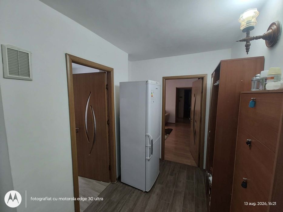 Vând apartament cu 2 camere