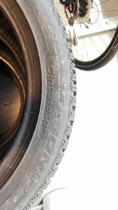 Всесезонни Гуми Pirelli Cintuarto Allseason SF3 235/45 r18