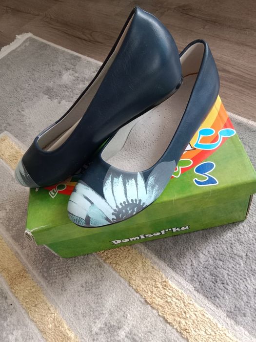 Босоножки для девочки