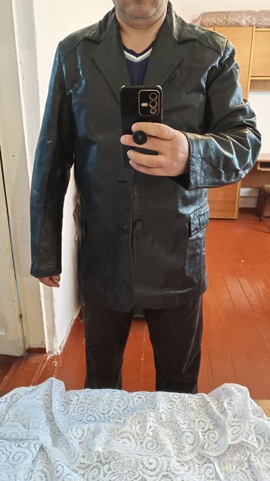 Кожаные куртка пиджак.