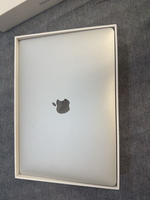 MacBook Air M1 2020