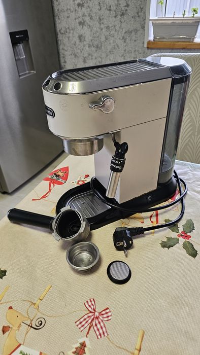 Кофеварка DeLonghi