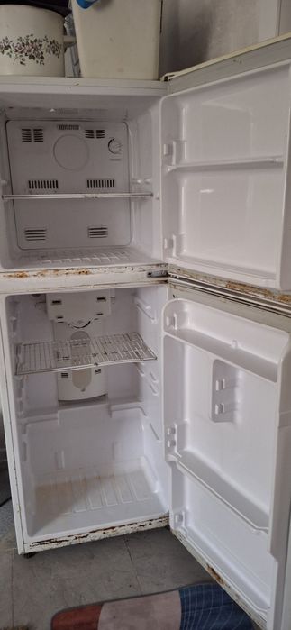 Продам холодильник