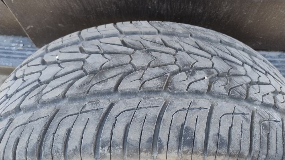 Летни гуми 255/50 R20
