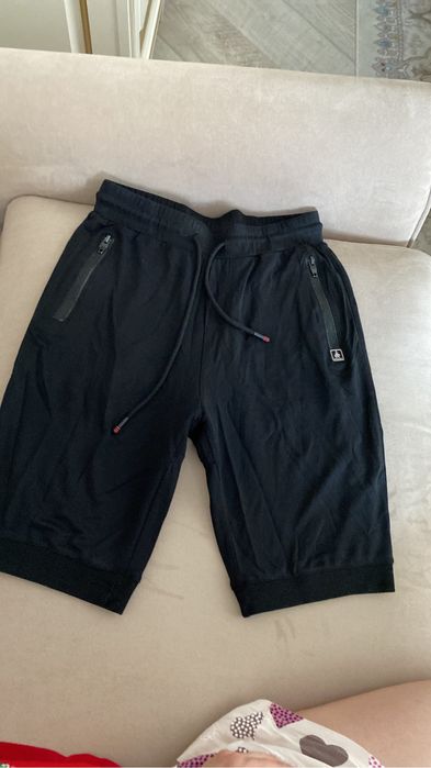 Продам шорты мужские  размер 48