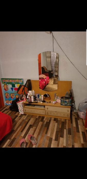 Девушка на подселение